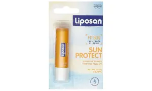 Bálsamo labial Liposan Sun Protect SPF 30, ideal para proteger tus labios quemados por el sol y mantenerlos hidratados.