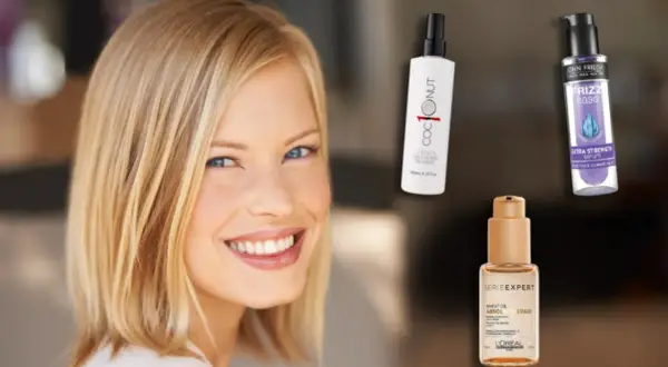 Mujer sonriente con cabello rubio, junto a productos para el pelo, humedad controlada.
