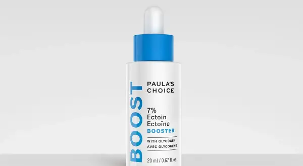 Frasco de Paula's Choice con ectoína, un ingrediente que protege y calma la piel.